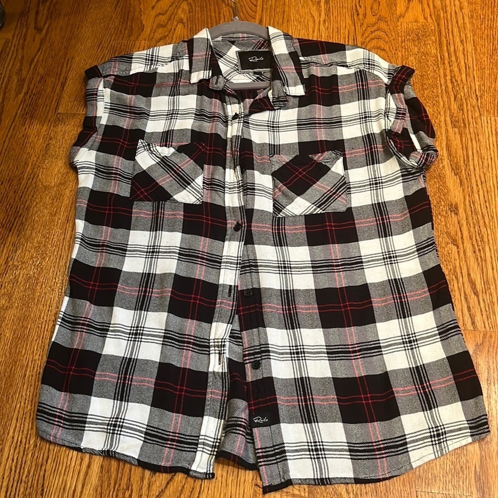 Rails Woman’s Plaid Sleeveless Button Down Size S